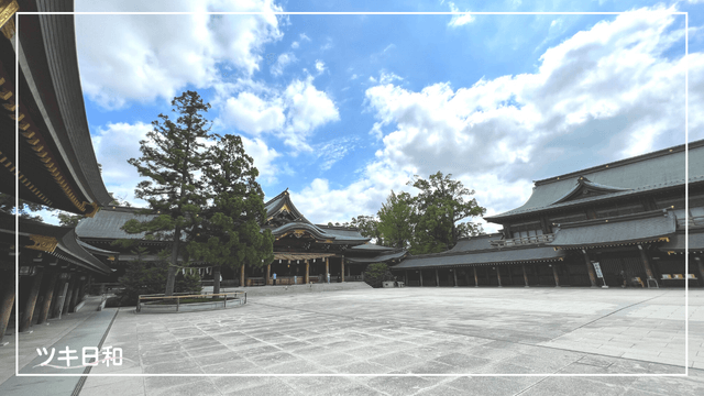 寒川神社　境内