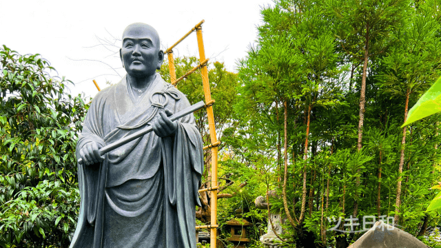 道元禅師の石像。
・曹洞宗を開いたお坊さん