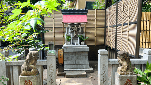 三峯神社と疱瘡社